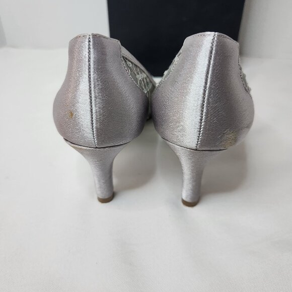 Adrianna Papell Silver Mesh Peep-Toe Heels with Rhinestones Size 8.5 - Picture 3 of 13